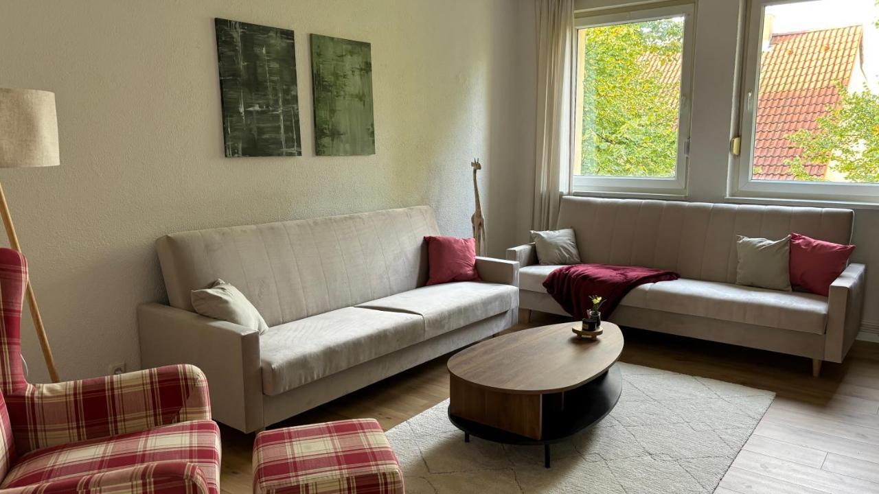 Bitterfelder Cityapartment Im Dichterviertel Buitenkant foto